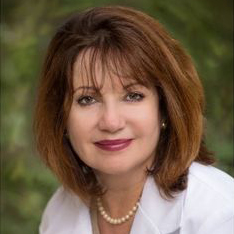 Dr Antoinette